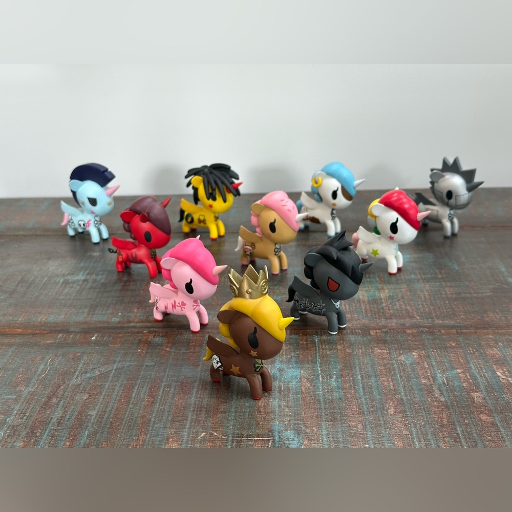 Tokidoki UNICORNO Complete Series 1 Collectible RARE Includes PRIMA DONNA 2011
